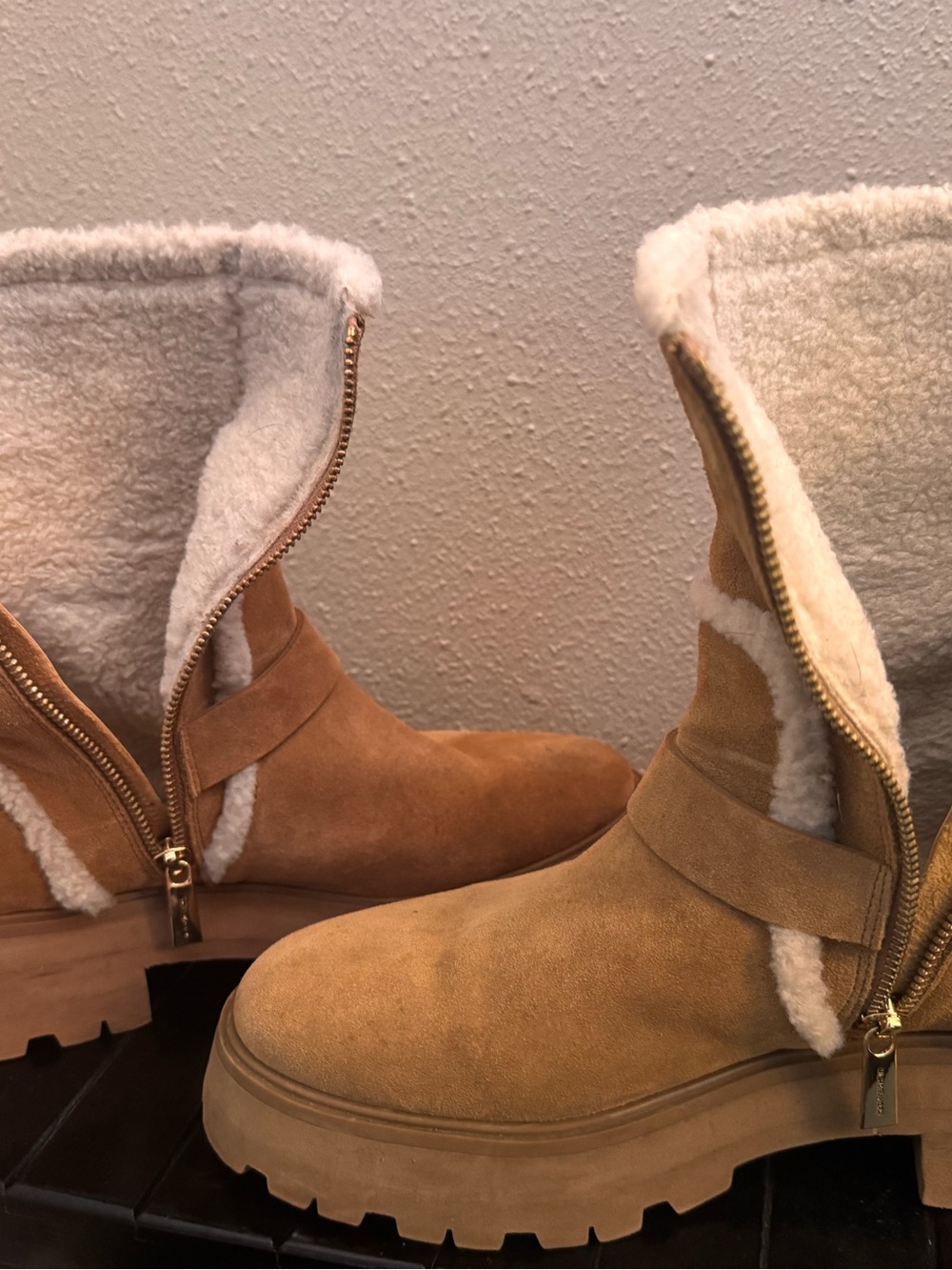 Michael Kors Tan Suede Shearling-Trim Winter Boots - Picture 6 of 10